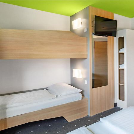 B&B Hotel Hamburg-Wandsbek Экстерьер фото